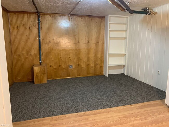Foto del edificio - 217 N Summit St