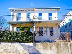 Building Photo - 403 E Ashmead St