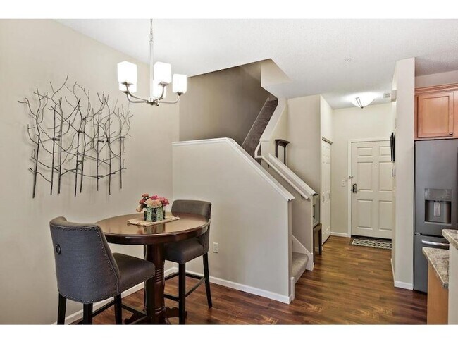 Foto del edificio - 580 N 2nd St