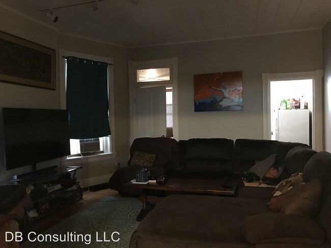 Building Photo - 461 Riddle Rd