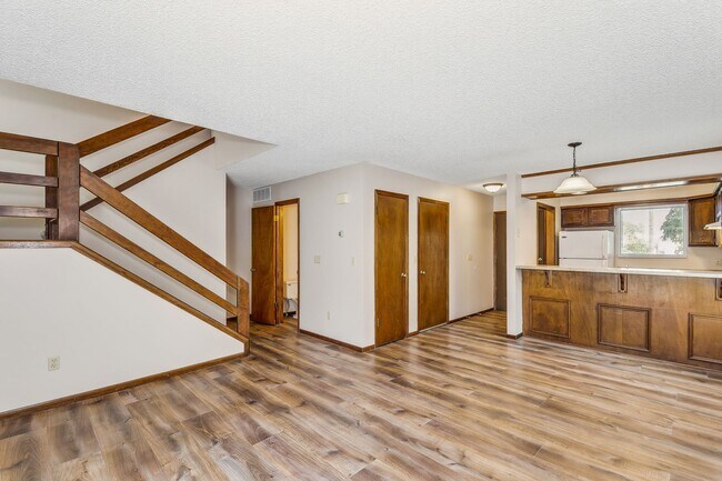 Foto del edificio - 2405 S Capri St