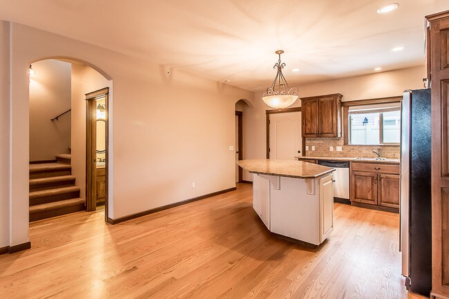 Building Photo - 1462 Mordyl Loop