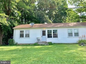 Building Photo - 37 Evans Ln