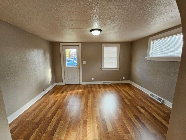 Foto del edificio - 2 Bed 1 Bath Single Family Home in Wisconsin Rapids