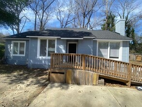 Building Photo - 3311 Cherokee Ave