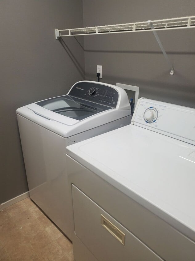 Foto del edificio - 3 bedroom house located in the North Valleys