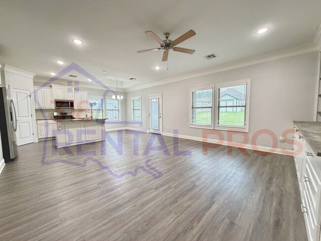 Building Photo - 3 Bed 2 Bath Home in Ruston!