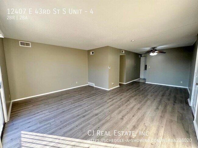 Building Photo - 12407 E 43rd St S