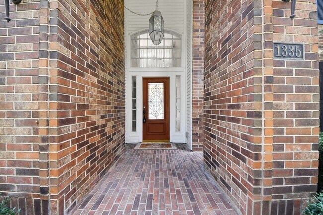 Foto del edificio - 1335 Crescent Pkwy Ct