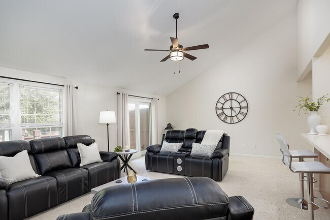 Foto del edificio - 2216 Berkshire Dr