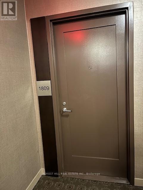 Photo du bâtiment - 320 Tweedsmuir Ave