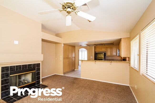 Building Photo - 5205 Velazco Ln