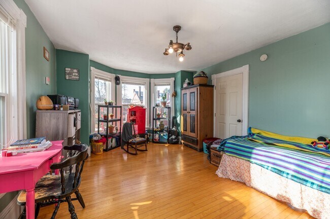 Foto del edificio - 145 Pine St