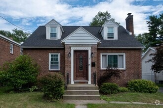 Building Photo - 9 Kimberly St