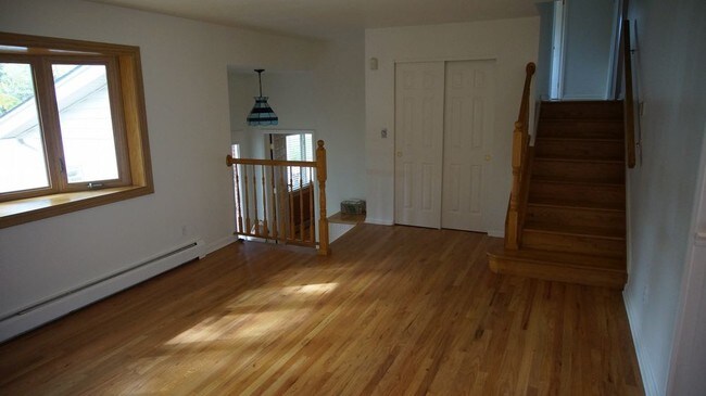 Building Photo - 10634 W Tufts Ln
