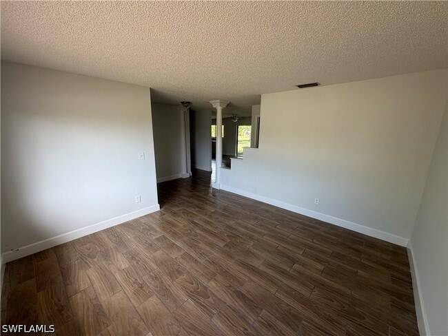 Building Photo - 937 SW 52nd St