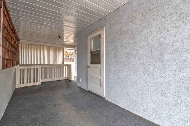Building Photo - 7421 Tronson Rd