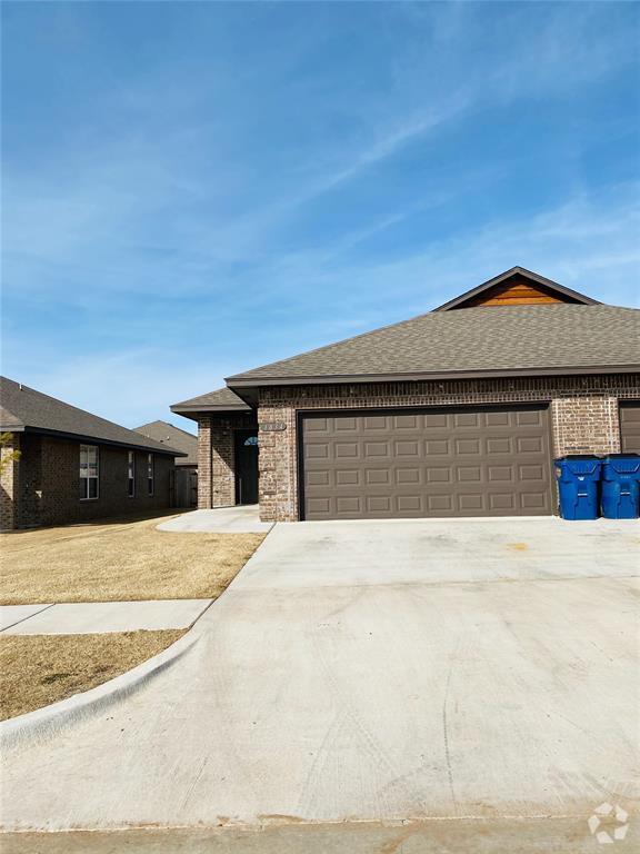 Building Photo - 1834 Cypress Ln