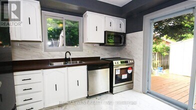 Building Photo - 148 Fanshawe Dr