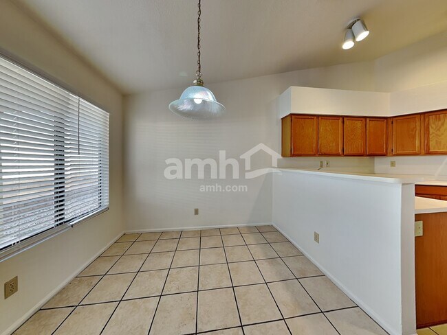 Foto del edificio - 3603 N 107th Dr