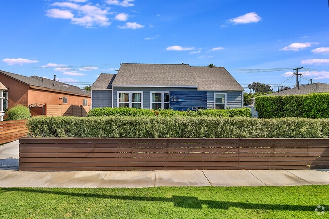 Building Photo - 6027 Comey Ave