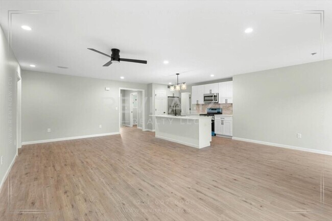 Building Photo - Luxury New Construction in Loxley with Lak...