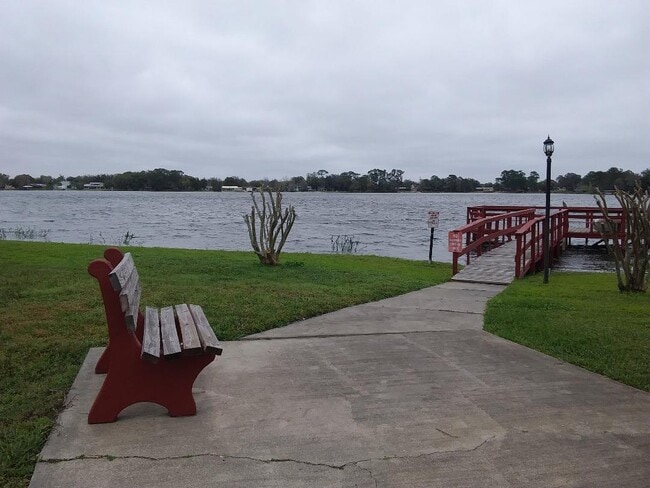 Paseo a cubierta - 405 F St