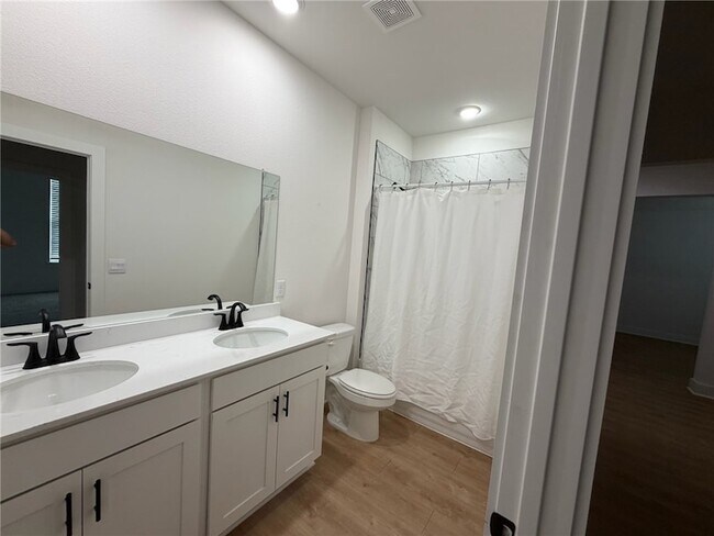 Foto del edificio - 4804 W Sturgeon St