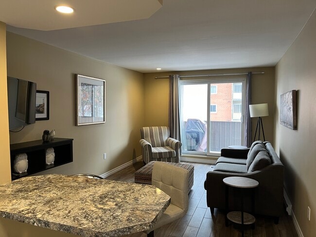 Building Photo - 1100 Jalna Blvd