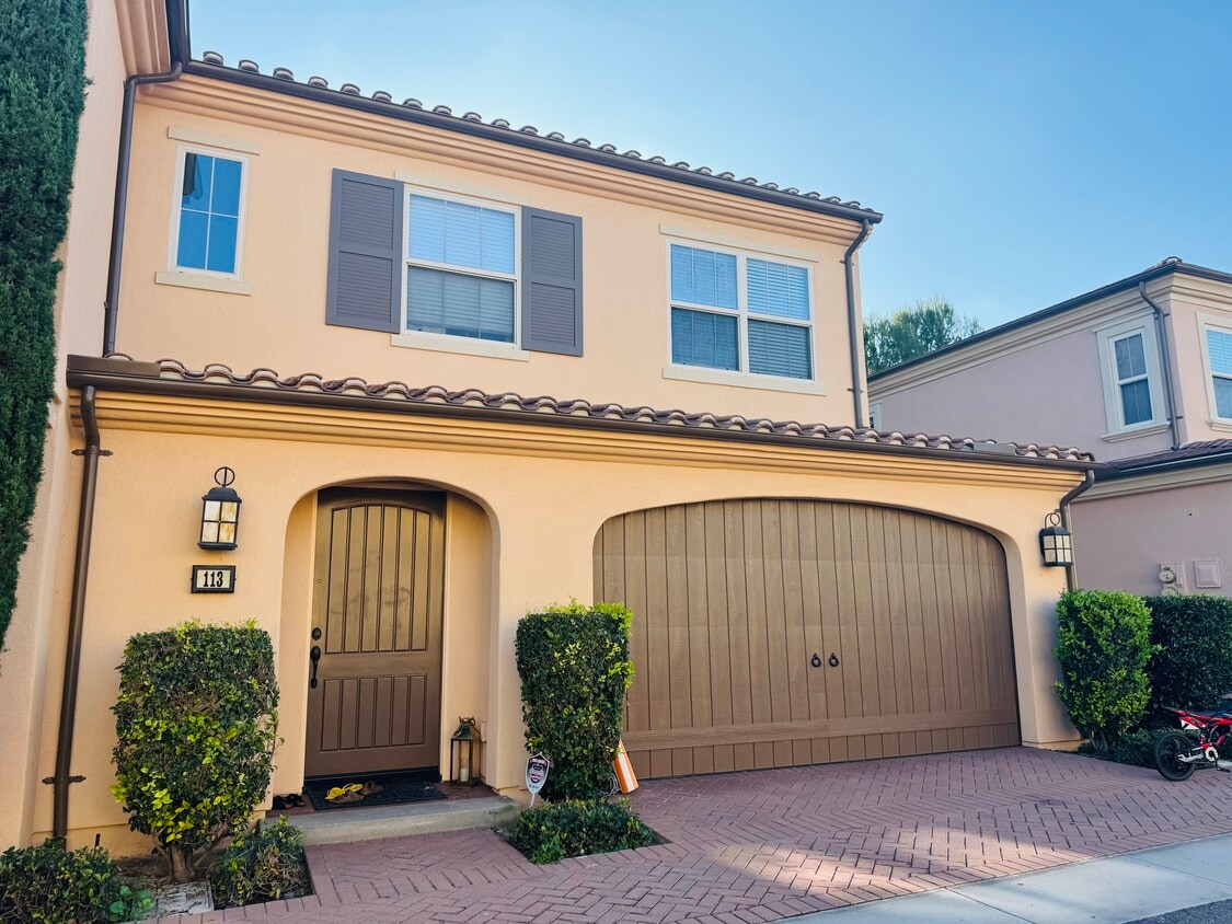 Primary Photo - 113 Churchill