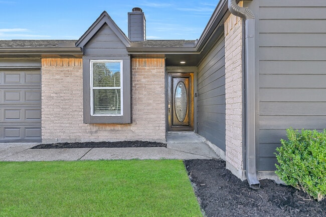 Building Photo - 2513 Northern Dr