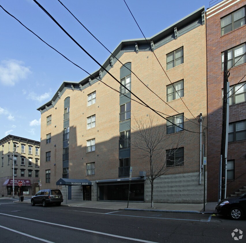 Building Photo - 501-515 First St