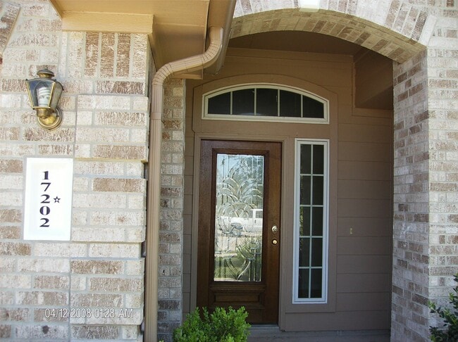 Foto del edificio - 17202 Timber Cliff Ct