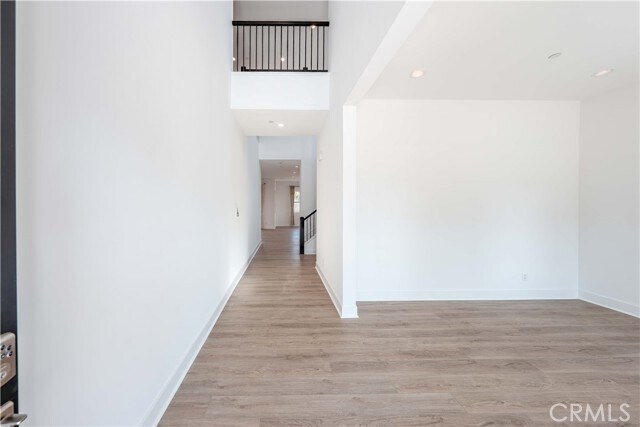 Foto del edificio - 27554 Elderberry Dr