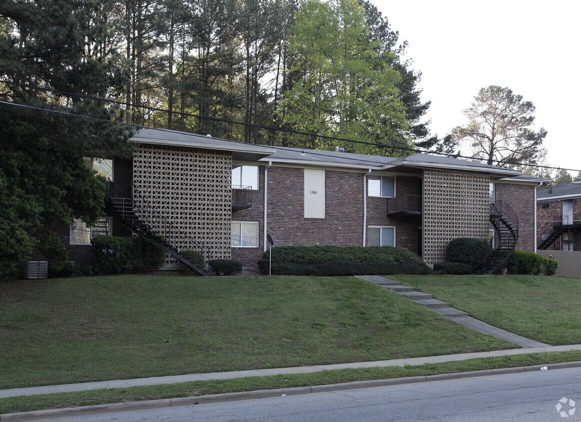 Nanjeanne Apartments Apartments in East Point, GA