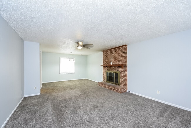 Building Photo - 236 Quincannon Rd