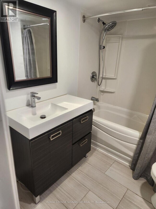 Photo du bâtiment - 43 McIntyre Crescent