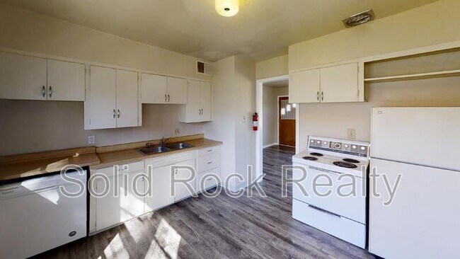 Foto del edificio - 1214 Janes Ln