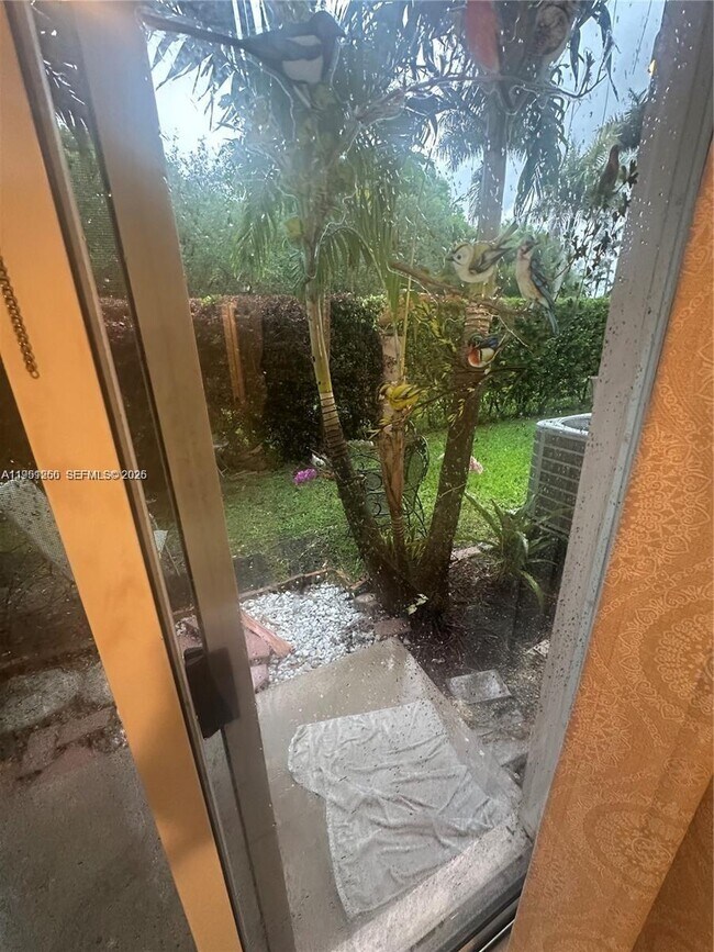 Foto del edificio - 2721 SE 12th Pl