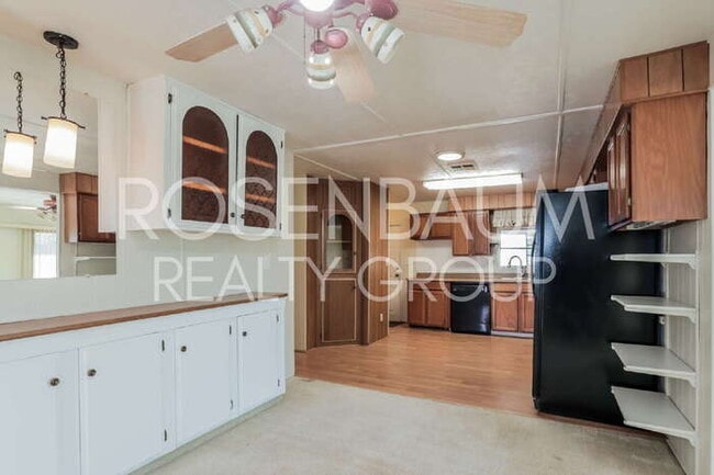 Foto del edificio - 5600 West Box R Street