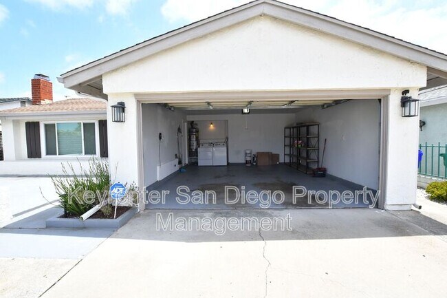 Building Photo - 8777 Pagoda Way