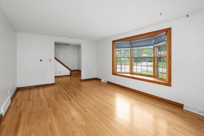 Foto del edificio - 3129 Windsor Dr