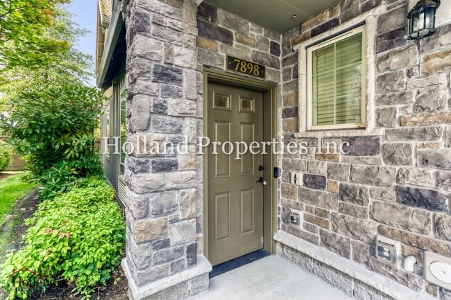 Photo - 7898 NE Miriam Way House