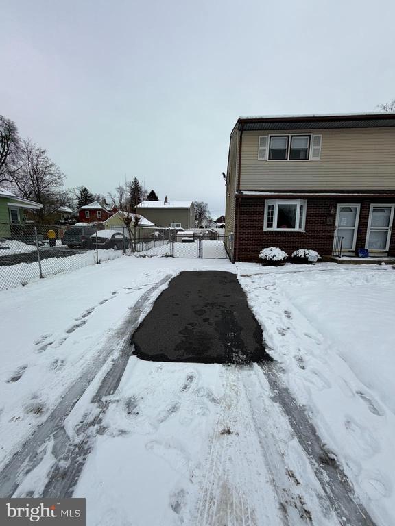 Foto del edificio - 122 Annabelle Ave