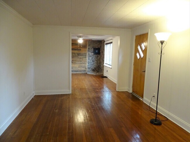 Foto del edificio - 160 Mechanic St