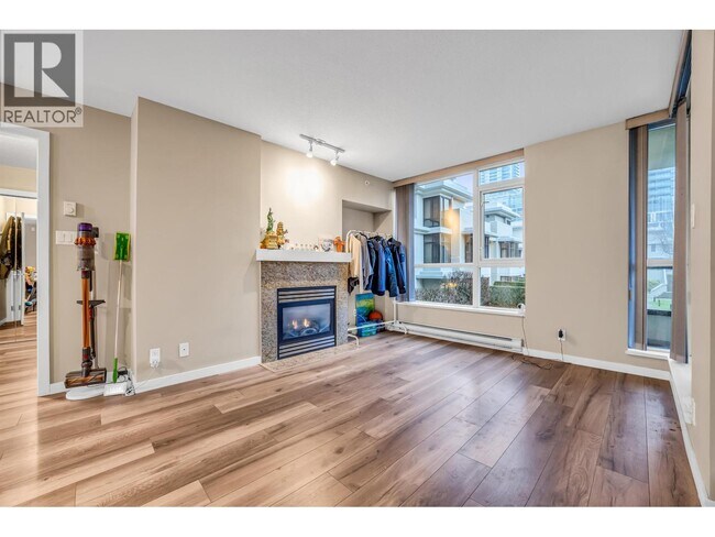 Photo du bâtiment - 2138 Madison Ave