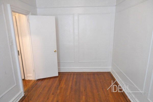 Building Photo - NO FEE Sweet 1 Bedroom in Sunset Park!