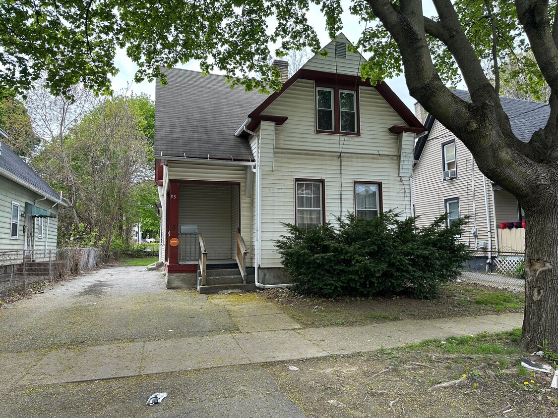 33 5th St, Rochester, NY 14605 House Rental in Rochester, NY