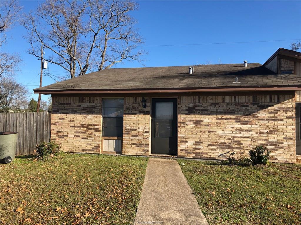 Primary Photo - 2703 Sprucewood St
