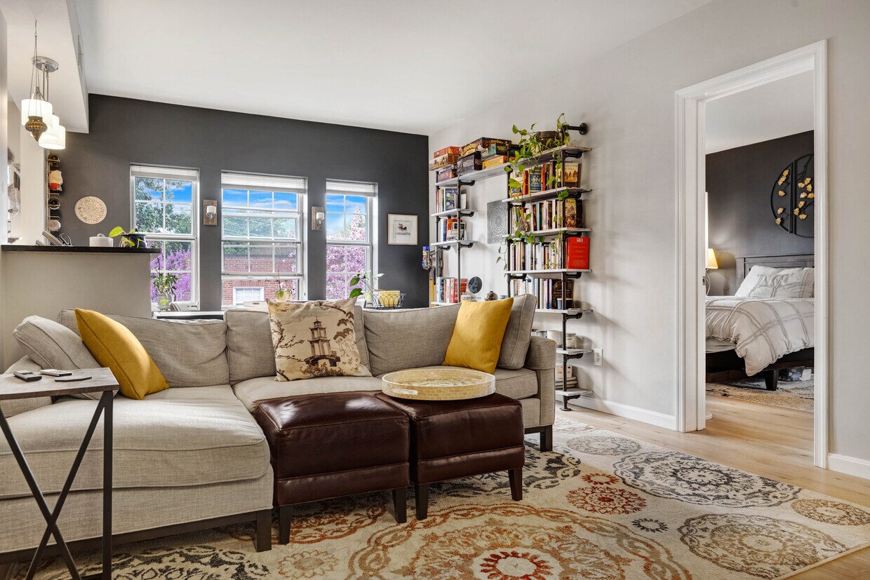 Foto principal - 1720 Queens Ln